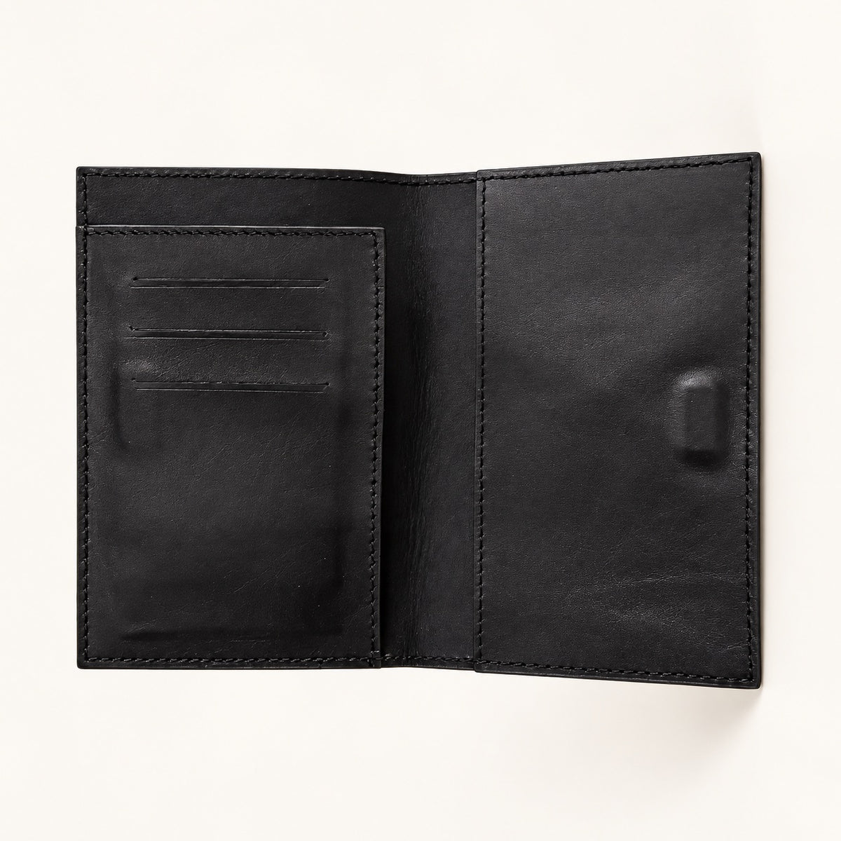 Black leather cardholder by Sirius Society – open view